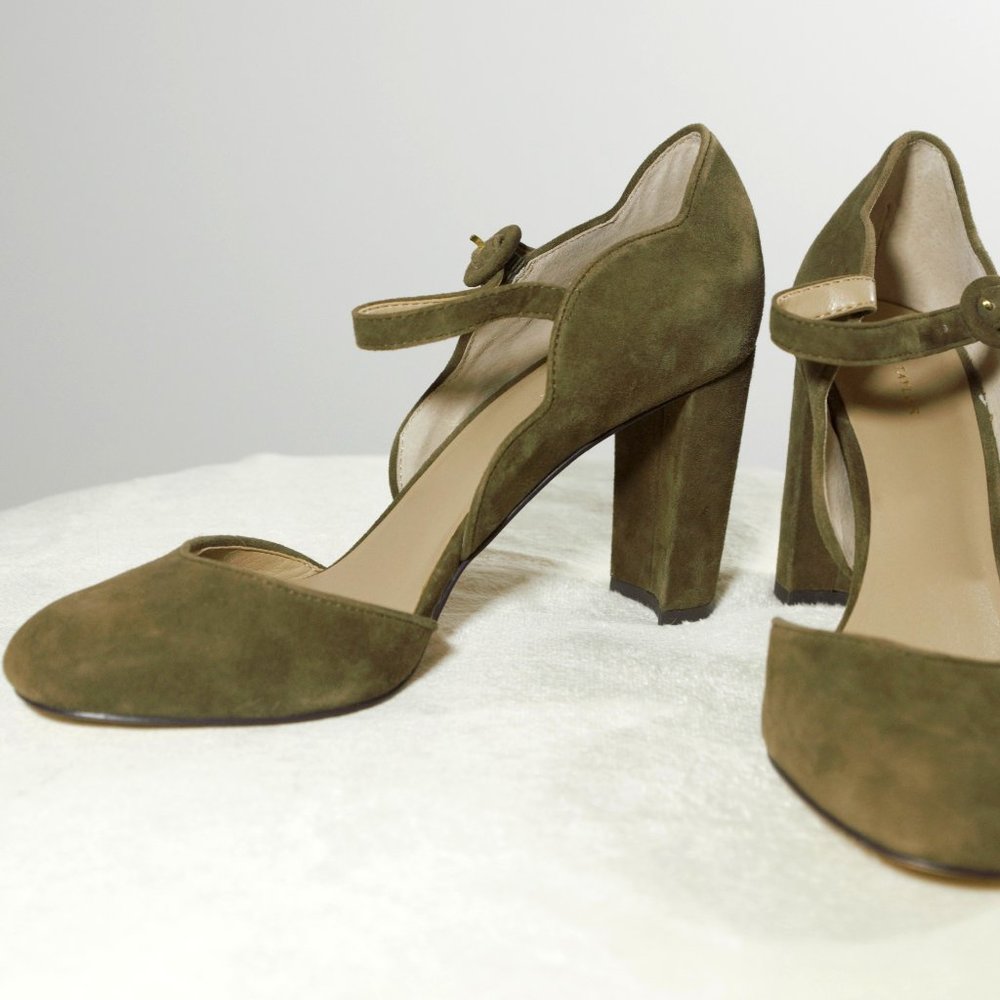 Ann Taylor Alissa Suede Mary Jane Pump Size 7